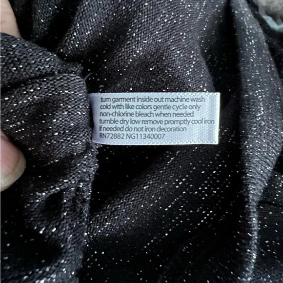 Fashion Bug Ruched Top NEW Black Silver Sparkle Blouse Plus Size 2X Medallion - Picture 10 of 10